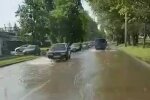 У Харкові утворилася "судноплавна" вулиця, але комунальники Кернеса бояться змокнути