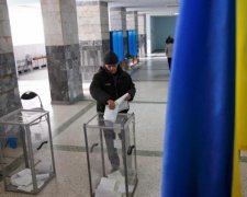 Почти половина мандатов в Андреевской ОТГ Донецкой области - в "Нашего края"