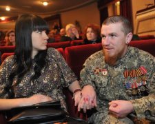 На Донеччині повісили привид Мотороли: фото