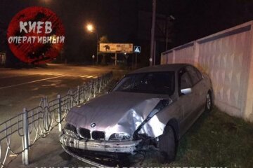 Пьяный гонщик крушил заборы в Киеве