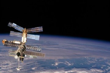 Інопланетяни нажахані: російські космонавти розіп'ють на орбіті 25 літрів сечі