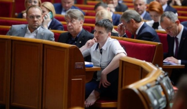 Савченко спасет от провала лишь собственный политический проект
