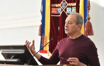 Микола Томенко