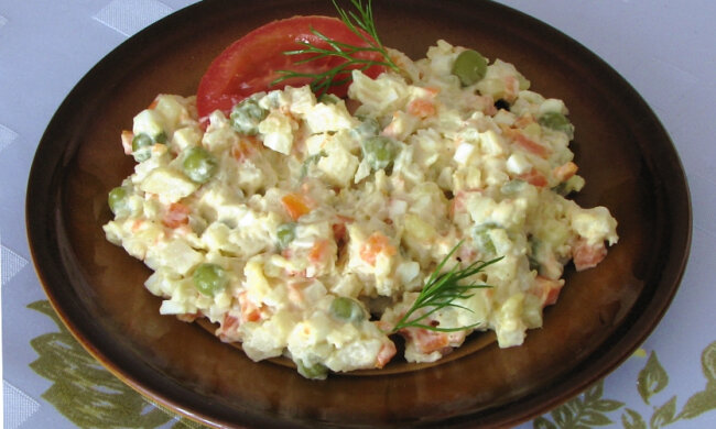 Салат Олів'є, фото Wikimedia Commons