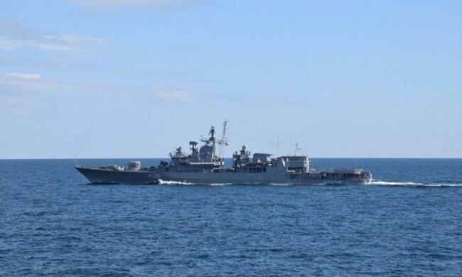 Кораблі НАТО і ВМС України налякали Путіна в Чорному морі: фото