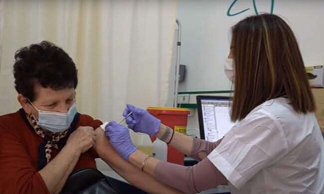 Вакцинація, скріншот: Youtube
