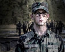 Цікаві моменти життя Сноудена з'явились у новому трейлері
