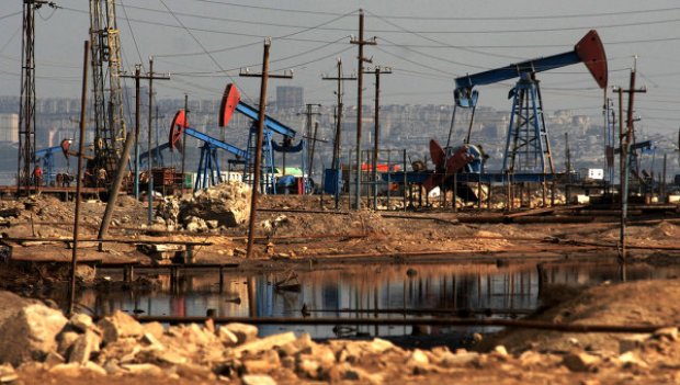 Цена нефти взлетела на сумасшедшую высоту: что происходит
