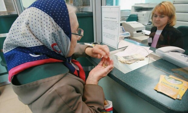 Пенсионерам позволят не платить за коммуналку: Зеленский рассказал, кому из украинцев "привалит счастье"