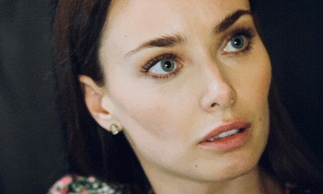 "Холостячка" Ксенія Мішина показала фігуру в купальнику після зими і булок: "Це ти?"