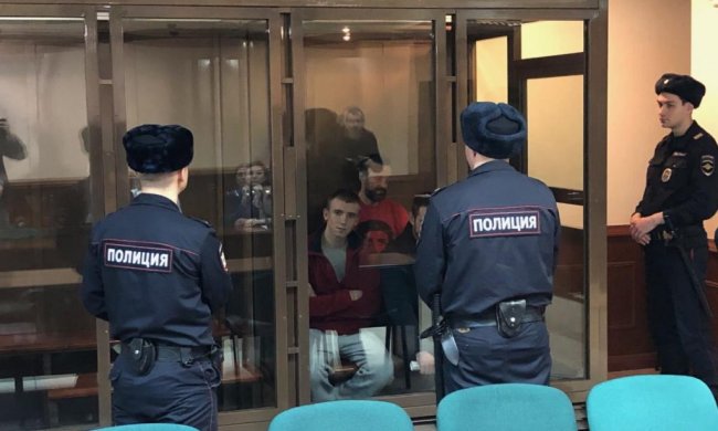 захоплені моряки