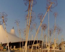 Раньше эшелонами ездили: в сети показали заброшенный курорт Крыма