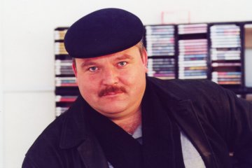 Вдова Михайла Круга показала фото дорослого сина: справжній красень та копія батька
