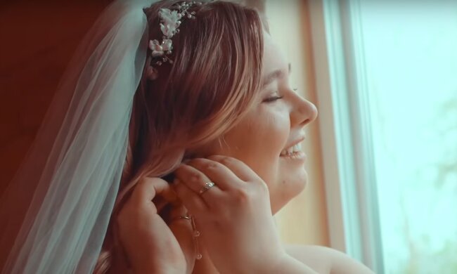 Салина Олсворт, скриншот: Youtube