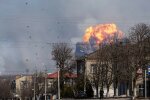 Під Одесою лунають потужні вибухи, на вулицях жах і дика паніка: що відбувається
