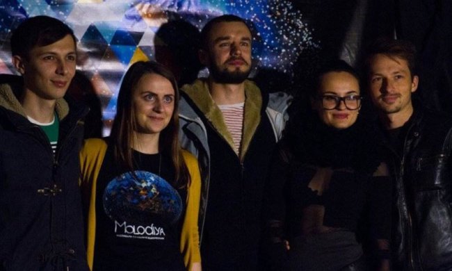 Коханці, велодоріжки, Донбас: що знімають у соціальній рекламі (відео)