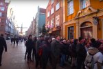 люди в Польше, скриншот из видео