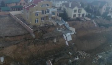 Кличку й не снилося: в Одесі обвалилася ціла вулиця