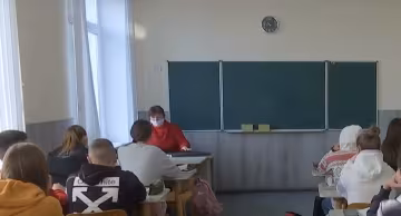 Школа, скріншот: Youtube