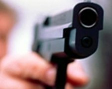 Рівненський грабіжник випустив кулю в поліцейського