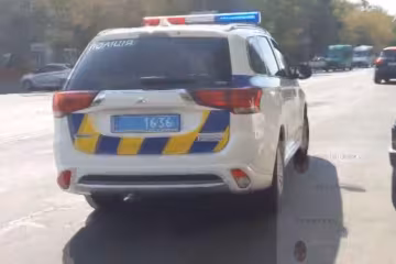У Мелітополі слизький тип залишив на траві підозрілі сліди - замішані жінки