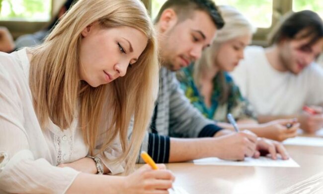 Сумна статистика: кращі мізки України мріють про зарубіжні вузи