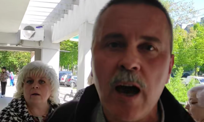 "Руки-ноги є – який ти ветеран?": у Львові плюнули в обличчя захиснику, який пройшов без черги оформити інвалідність