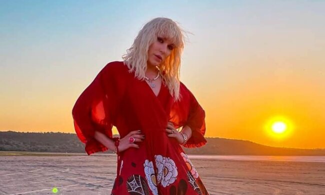 Монро, instagram.com/monritta