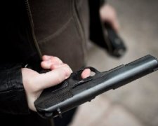 Злодій влаштував стрілянину в пологовому будинку Одеси