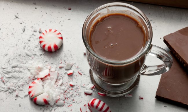 Этой зимой вы не замерзнете: рецепт горячего шоколада с мятой