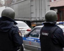 Голлівуд відпочиває: даішник застрибнув у машину, розбив скло і скрутив водія