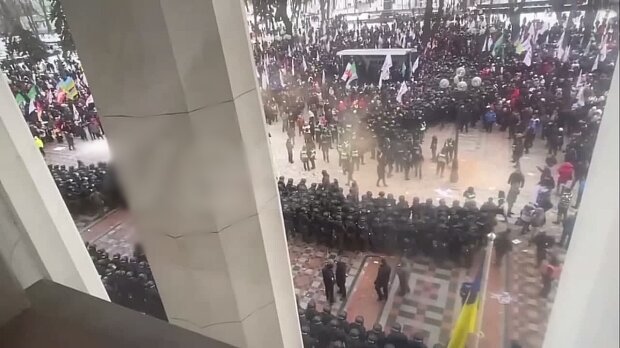 Акция протеста ФЛП, скриншот из видео