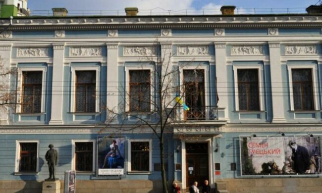 В столичном Музее русского искусства против переименования заведения
