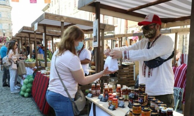 Ярмарок, скріншот: YouTube