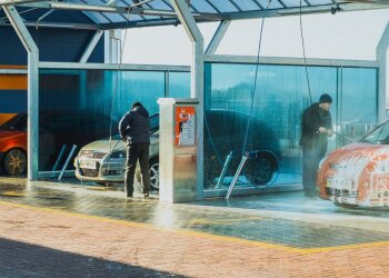 Мойка авто, скриншот: YouTube