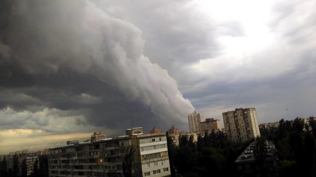Синоптики попередили про небезпеку: на Україну суне щось страшне