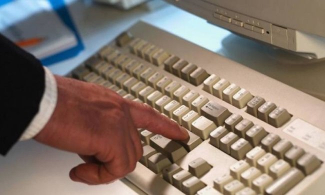  Е-декларуванням чиновників не зупинити, будуть красти й далі, - експерт