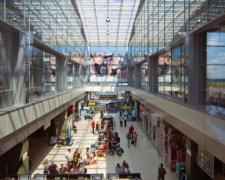 Пока украинцы сидят в аэропортах, офис IdrisKa tour просто исчез