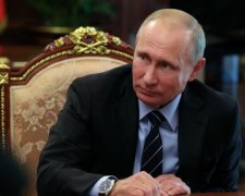 Путин очень странно повел себя в лифте с европейцами