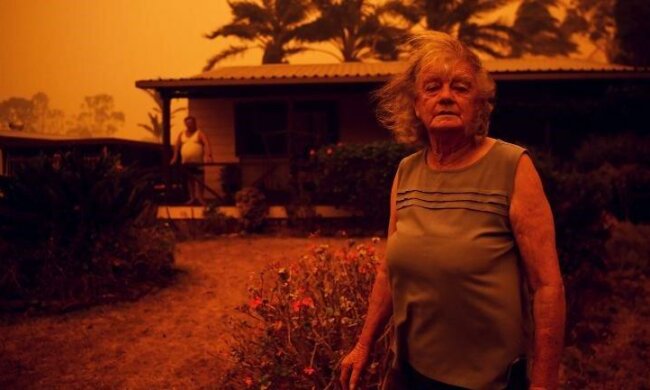 Пожары в Австралии превратились в экологическое бедствие: как борются с беспощадным огнем