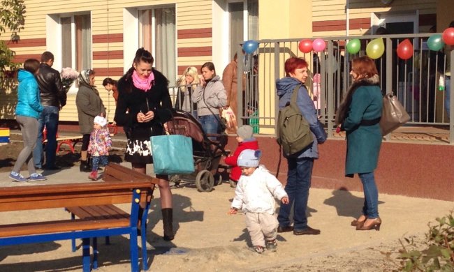 Батьки нажахані: вихователька дитсадка приховувала небезпечну хворобу