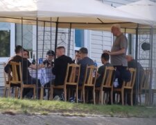 застілля чиновників КМДА у день жалоби