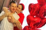 Ведущий Юрий Горбунов показал, как потеет с множеством девушек без Осадчей: "В разгаре"