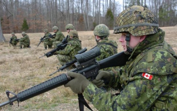Канада перебросит сотни солдат поближе к России