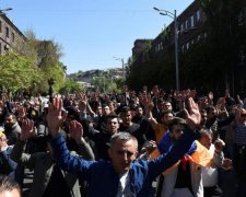 Майдан у Вірменії: десятки протестуючих потрапили за ґрати