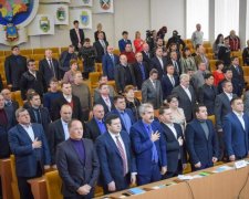 Мова окупантів: миколаївські депутати зганьбилися на всю Україну