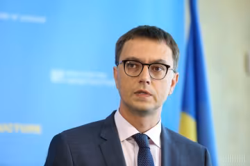 У Києві обстріляли квартиру близької людини скандального міністра