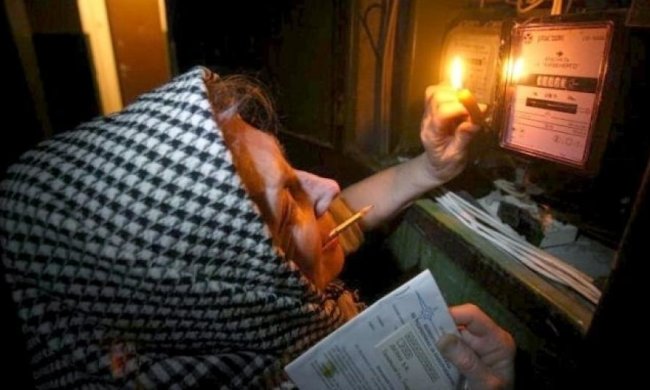 Гройсман ввів НС в енергетиці та назвав блокаду злочином