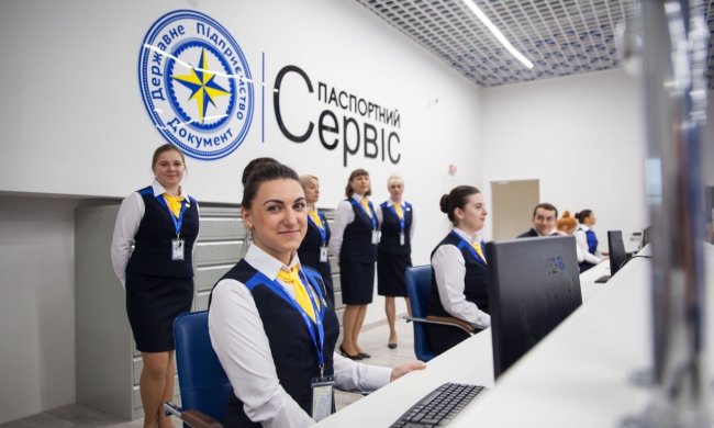 Украинцев обяжут перейти на биопаспорта: когда и как это произойдет