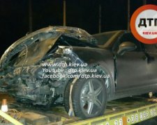 На київському шосе Renault учасника АТО протаранив Porsche